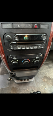 2006 Chrysler Town & Country Base