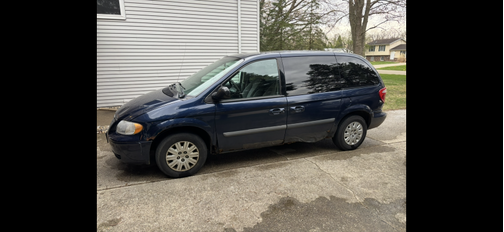 2006 Chrysler Town & Country Base