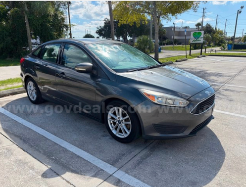 Gray 2017 Ford Focus SE