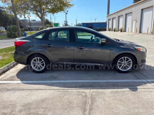 Gray 2017 Ford Focus SE