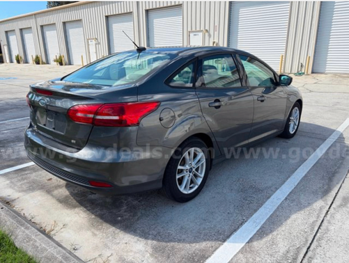 Gray 2017 Ford Focus SE