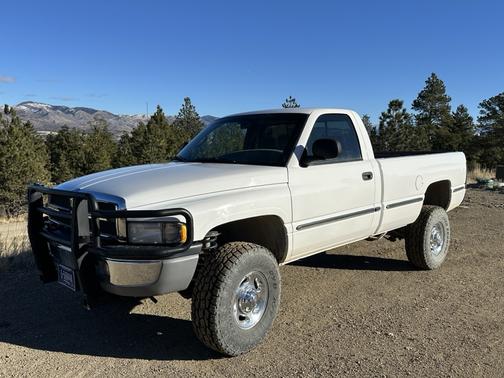 2001 Dodge Ram 2500 Base