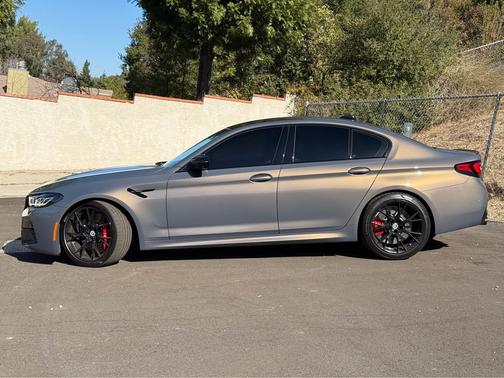 2022 BMW M5 Base
