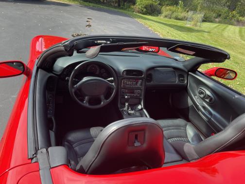 2001 Chevrolet Corvette Base