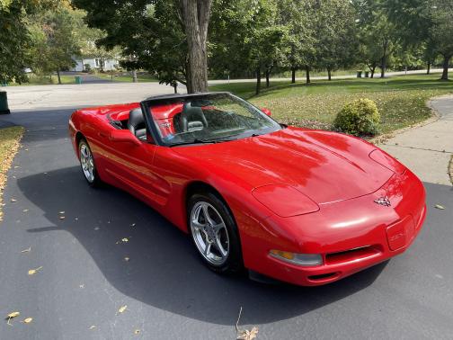 2001 Chevrolet Corvette Base