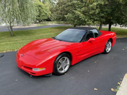 2001 Chevrolet Corvette Base