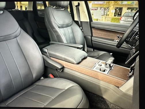 2023 Land Rover Range Rover P530 SE SWB