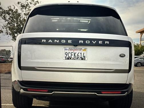 2023 Land Rover Range Rover P530 SE SWB