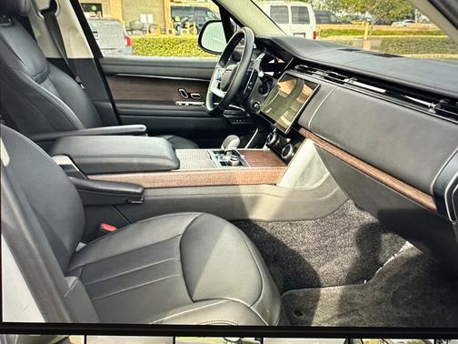 2023 Land Rover Range Rover P530 SE SWB