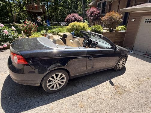 Black 2009 Volkswagen Eos Komfort