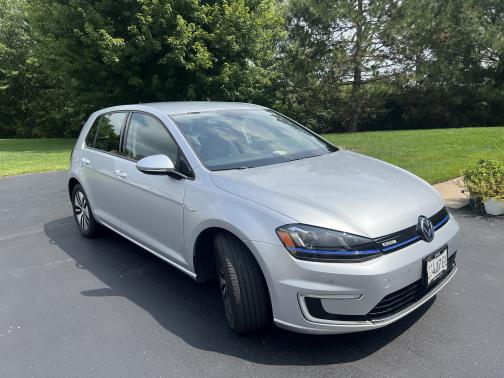 2016 Volkswagen e-Golf SEL Premium