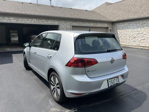 2016 Volkswagen e-Golf SEL Premium