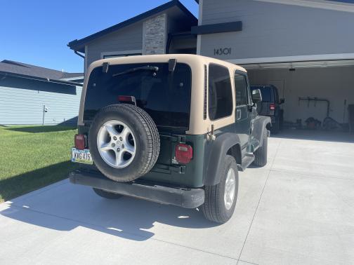 Photo 3 of 7 of 2001 Jeep Wrangler Sahara