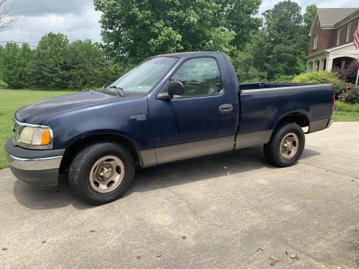 2002 Ford F-150 XL