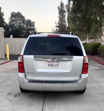 Silver 2006 Kia Sedona EX