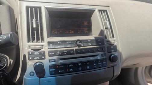 2004 INFINITI FX35 Base