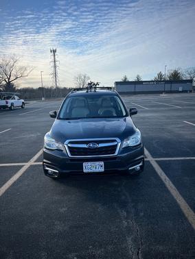 Gray 2018 Subaru Forester 2.5i Limited