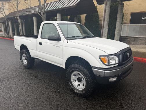2001 Toyota Tacoma Base
