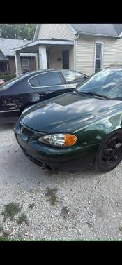Green 2003 Pontiac Grand Am SE 2