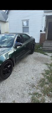 Green 2003 Pontiac Grand Am SE 2