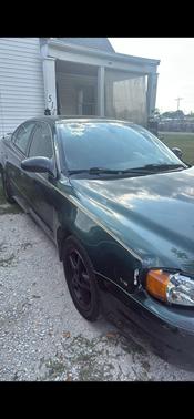 Green 2003 Pontiac Grand Am SE 2