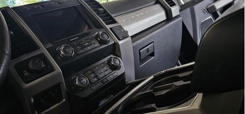 Black 2020 Ford F-250 Lariat