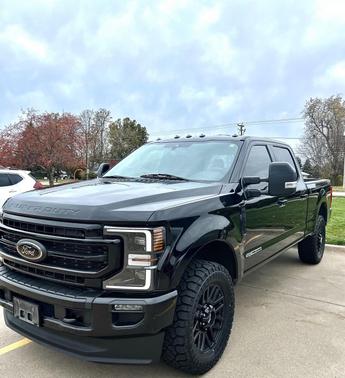 Black 2020 Ford F-250 Lariat