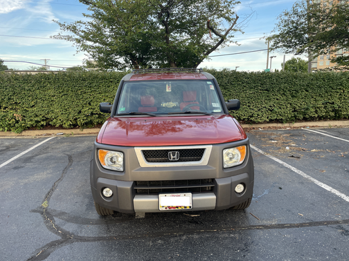 Photo 1 of 25 of 2005 Honda Element EX