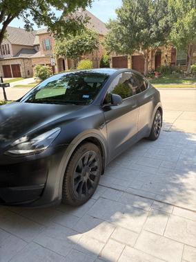 Black 2023 Tesla Model Y Long Range