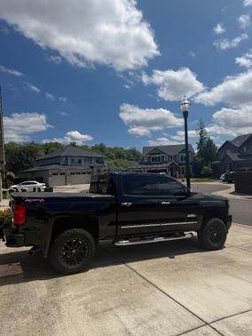 Black 2014 Chevrolet Silverado 1500 High Country