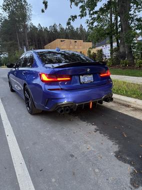 2019 BMW 330 i