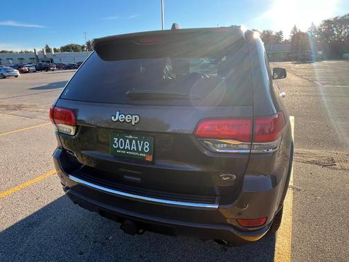 Brown 2017 Jeep Grand Cherokee Overland