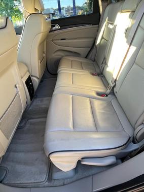 Brown 2017 Jeep Grand Cherokee Overland