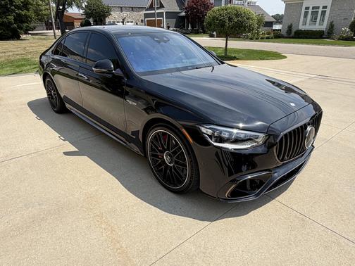 Black 2025 Mercedes-Benz AMG S 63 E 4MATIC