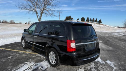 2012 Chrysler Town & Country Touring-L