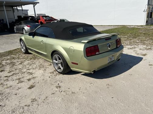 2005 Ford Mustang GT