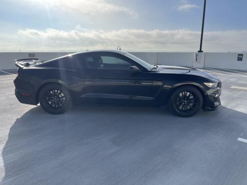 2019 Ford Shelby GT350 Base