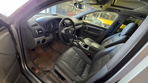 2004 Porsche Cayenne Turbo