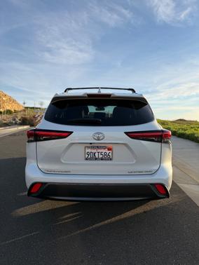 2022 Toyota Highlander Limited