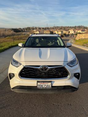 2022 Toyota Highlander Limited