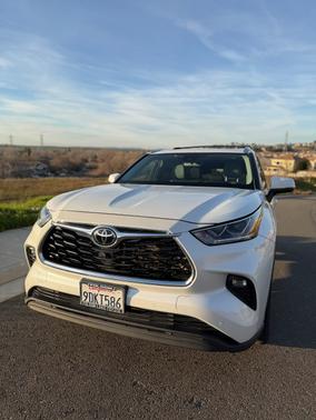 2022 Toyota Highlander Limited