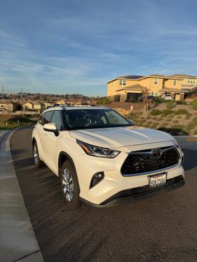 2022 Toyota Highlander Limited