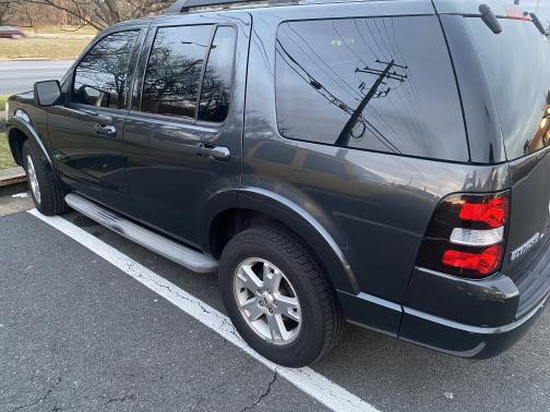 2010 Ford Explorer XLT