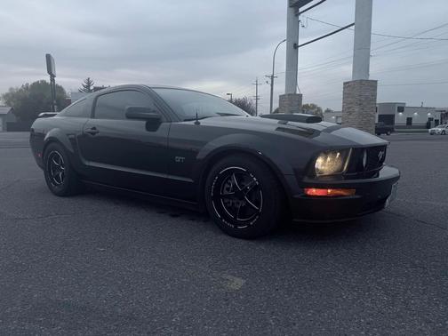 Black 2007 Ford Mustang GT