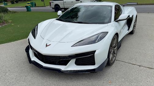 White 2024 Chevrolet Corvette Z06 w/3LZ