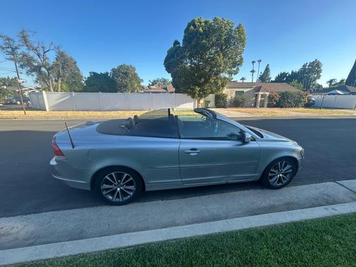 2010 Volvo C70 T5