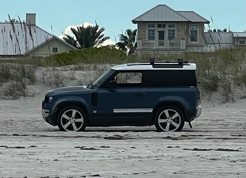 2023 Land Rover Defender S