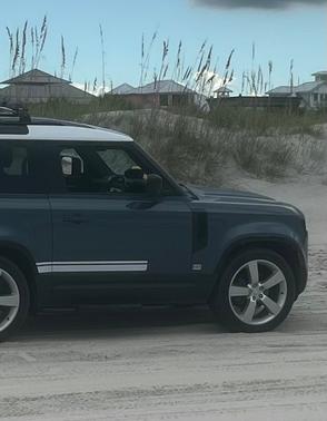 2023 Land Rover Defender S