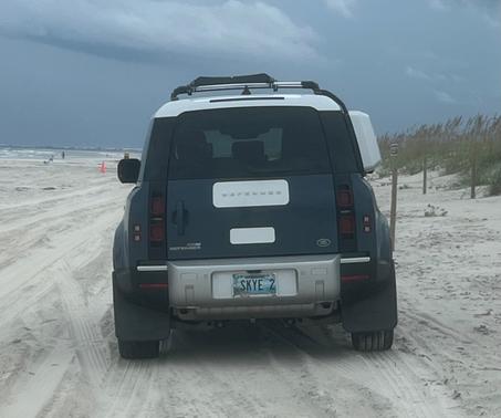 2023 Land Rover Defender S