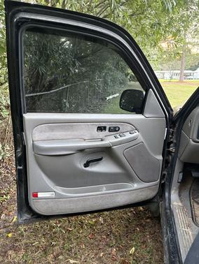 Black 2002 Chevrolet Silverado 1500 LT Extended Cab